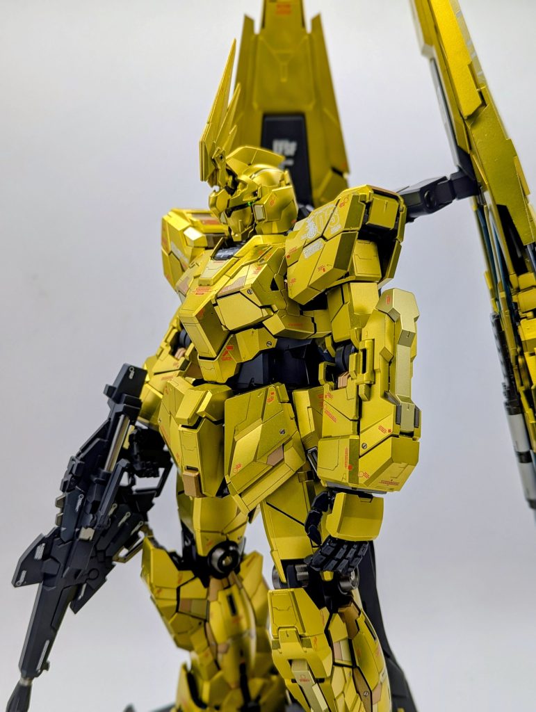 PGユニコーンガンダムフェネクス　メッキ剥がし 全塗装–3枚目/制作者：kenshira0123