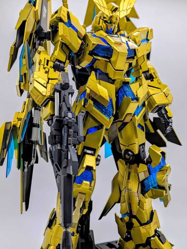 PGユニコーンガンダムフェネクス　メッキ剥がし 全塗装–2枚目/制作者：kenshira0123