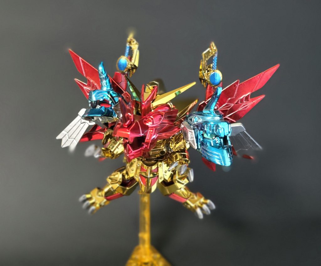 驚いたことに、ソーラ•マスクはなんと無加工でそのままLGBBスペリオルの頭にジャストフィットします！まさか狙ってこの設計に…？