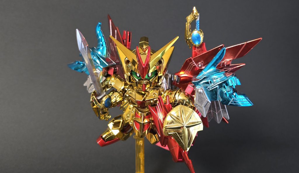 ソーラ•マスクとホーリーシールド元々元祖のはこの2つを合体させれないんですが、裏にPCパーツを接着して合体させれるようにしています。