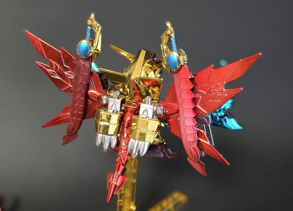 リアビューバーストスライサーは元祖のものは小さすぎたので、LGBBスペリオルのものに交換しました。柄の部分は金のラピーテープでメッキ風にしてます。