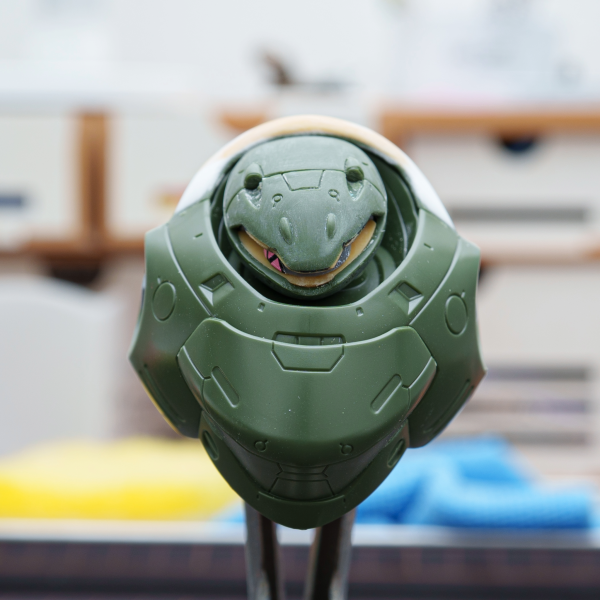 設定画に寄せるためにパテでやってみた。あと頭部の後ろを少しいじったり。（2枚目）