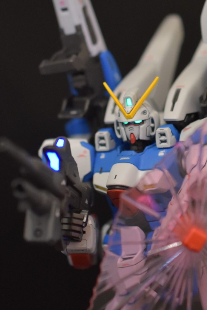 カメラセンサー系は蛍光カラーで塗装しています。