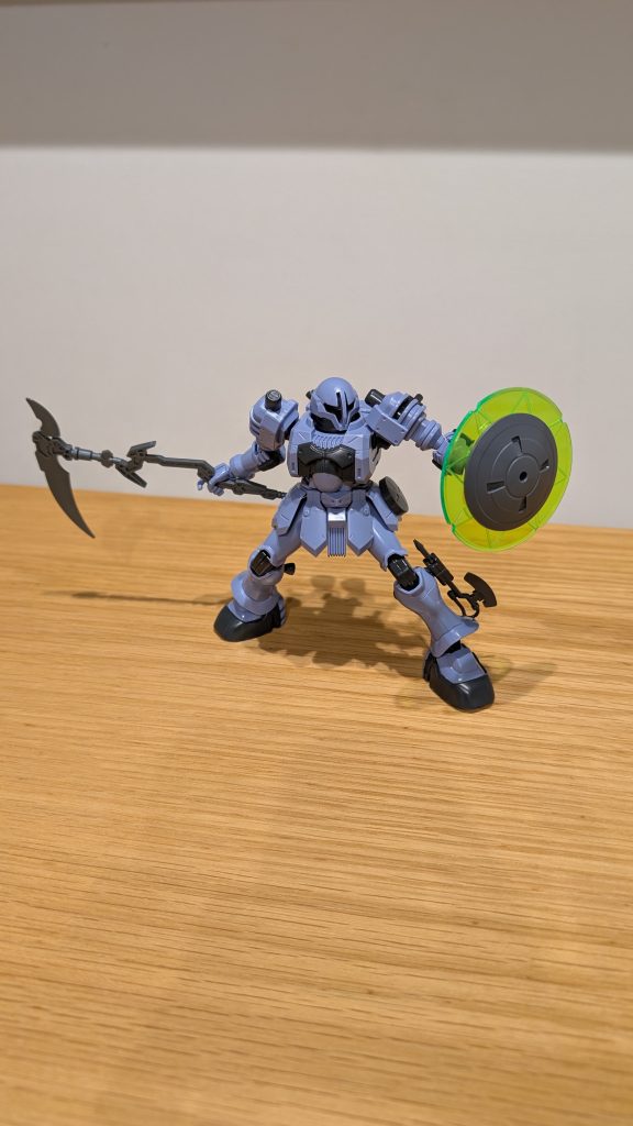 ヅダは甲冑みたいなデザインだからファンタジーチックな武器が結構似合う