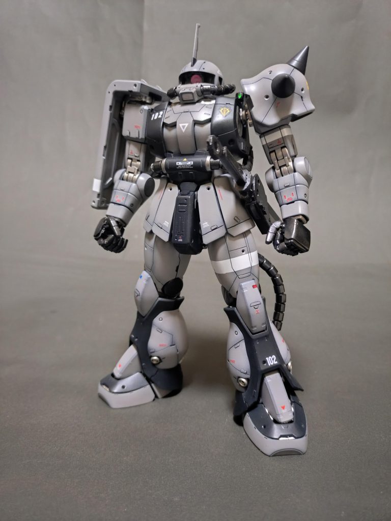 スジ彫りとプラ板貼りでディテール🆙