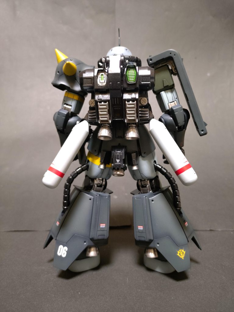 《MS-06R2改 グラーフ大佐機》–8枚目/制作者：のぴお