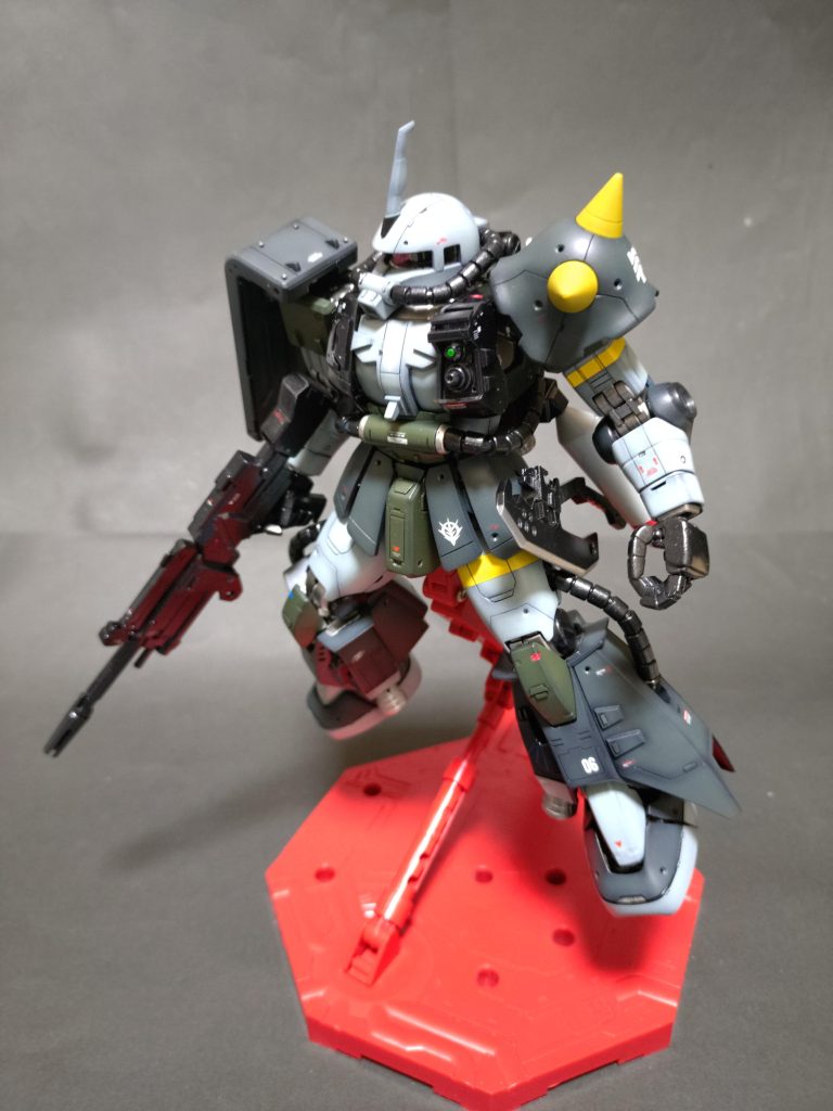 《MS-06R2改 グラーフ大佐機》–5枚目/制作者：のぴお