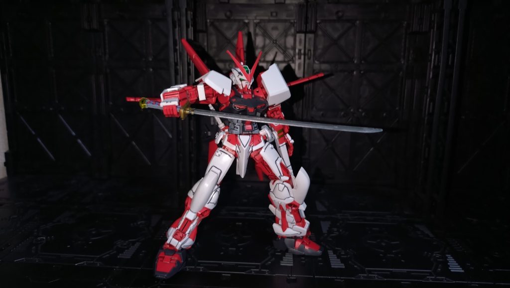 ガーベラ・ストレートの刀身と鍔はガンダムマーカーで塗装してます。