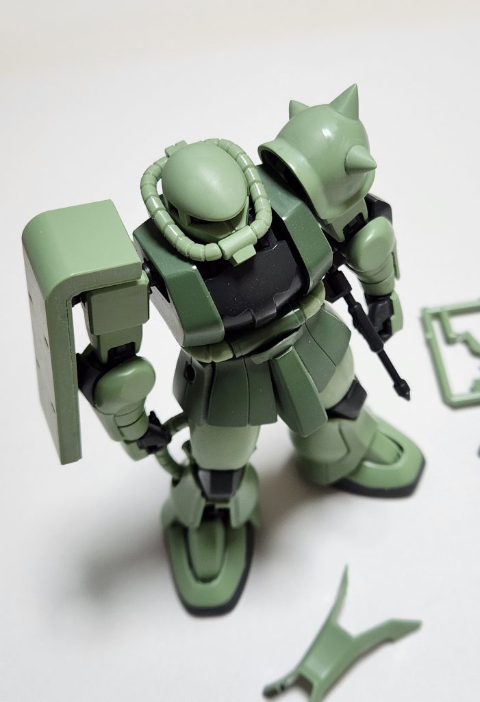 作品名：そしてまたザクII<p>現在出張先ですが、またザクIIをパチ組みして和んでいます。「来る日も来る日もザクばっか…」とトリントン基地で嘆いた奴の気持ちがわかりません。好きな機体ばかり作ってしまいますが、飽きの来ない良デザインに、少年時代も親父にな [&hellip;]</p>
