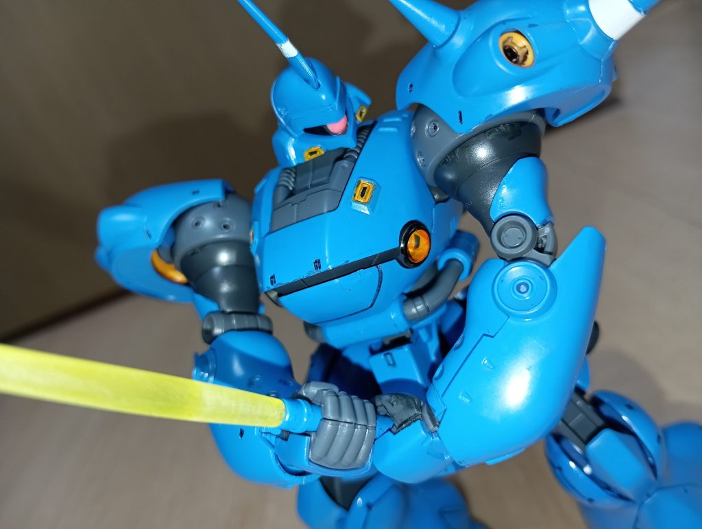 腕に仕込まれたガトリング・ガンで蜂の巣にされてしまうわけですが、腕にガトリング・ガン仕込むのずるいですよね