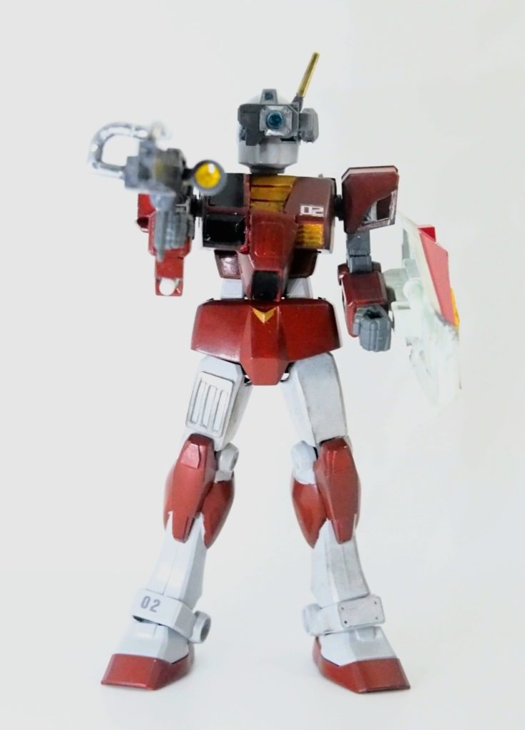 外付けゴーグル暗視ゴーグル兼スコープの役割をするゴーグルを取り付け。この不気味さがすごい好き！(mk2のバルカンポッドを使用)右碗部にはミサイルを1発、シールド裏にはビームサーベルを1本取り付け、遠距離から近距離までこなせる汎用機に仕上がってます！