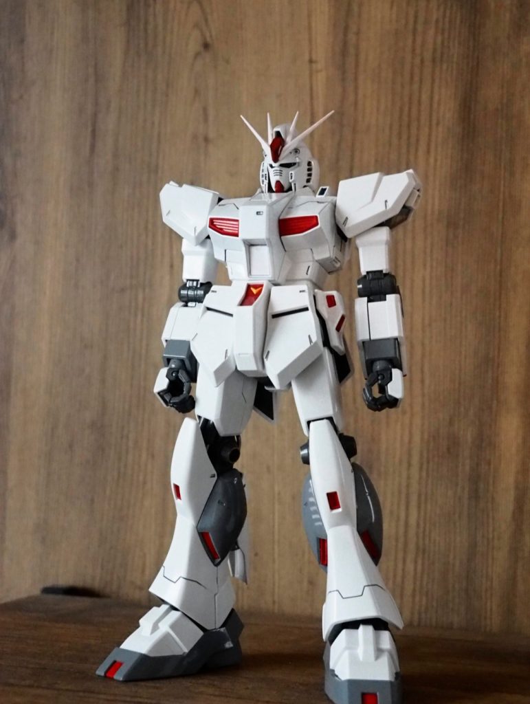 ジャンクMGνガンダム！旧キット率高め...まだまだ組立済みで溜まってる旧キットがたんまりあるんですよねー💦来年は組立済みを消化しつつ、HG系も作っていきたいです！