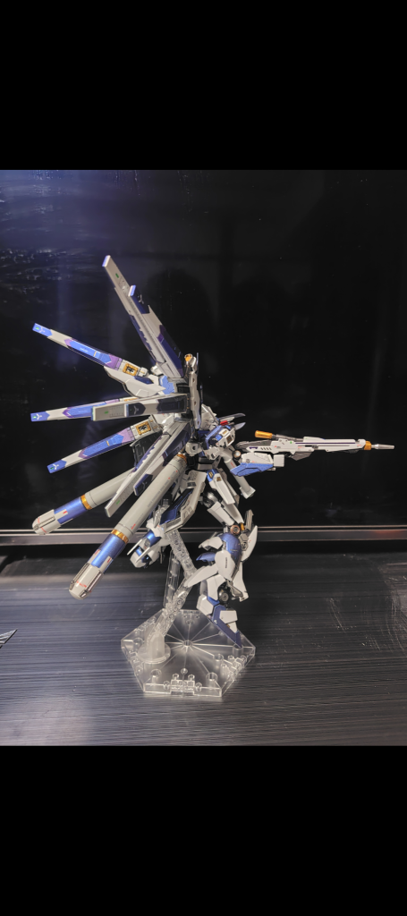 RG Hiニューガンダム–7枚目/制作者:M.Aznable