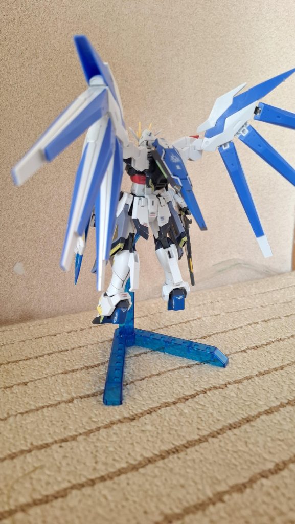 後ろ本人談、バックパックを次の後継機に使うとか使わないとか。