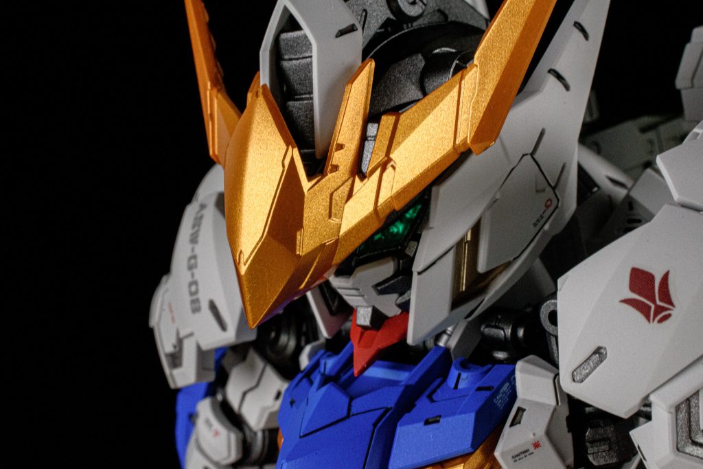 ゴールドはブリオンゴールドとEXゴールド、内部フ レームの金はスターブライトシャンパンゴールドを使用しています個人的にゴールデンゴールドとE×ゴールドの併用は めっちゃおすすめです!ここ最近の作品でかなり使っていますꉂ🤣𐤔