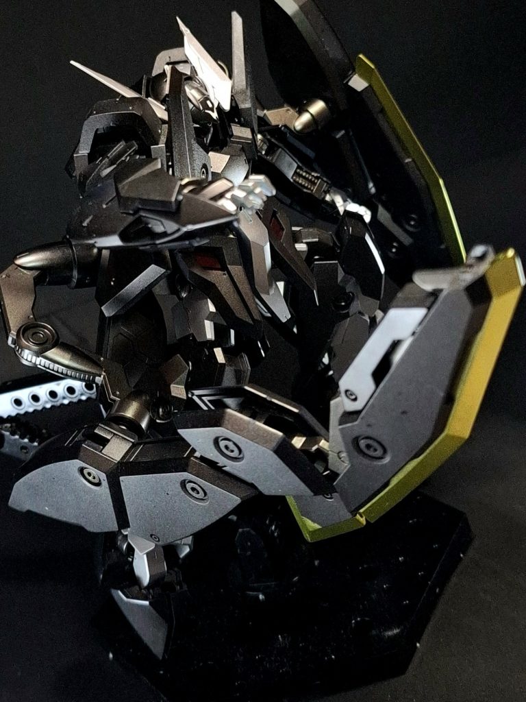 GR-H01 9.8mバトルアックス主にグレイズが使用する白兵武装。敵機から奪い投擲武器として使用した。