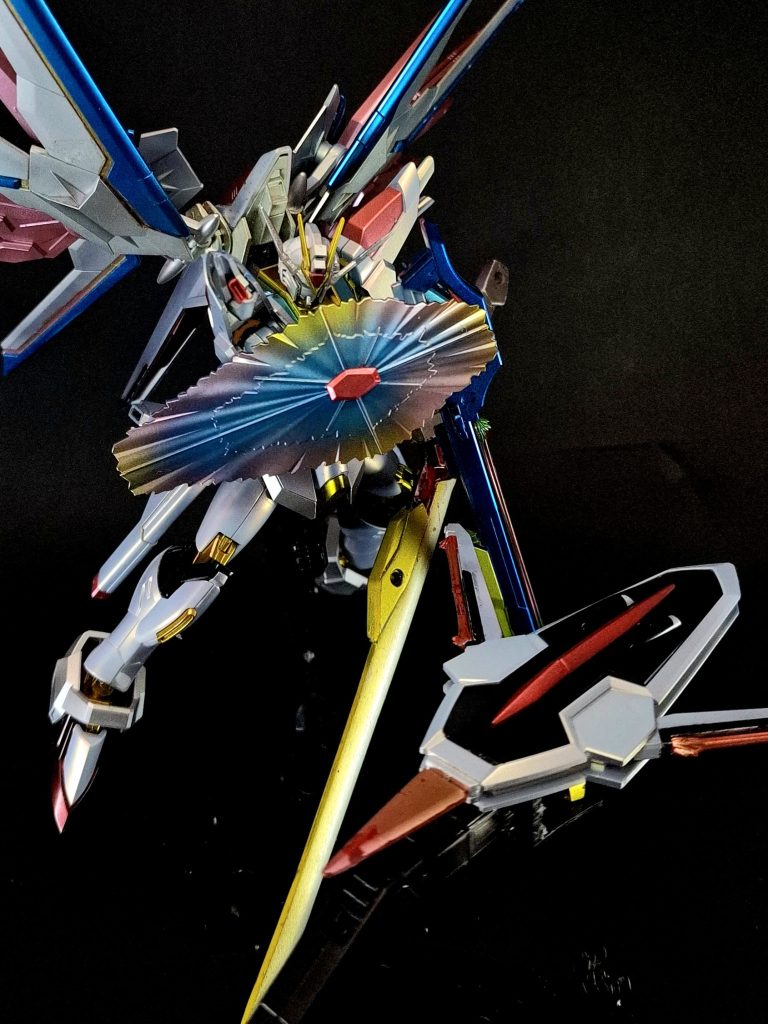 MMI-X525 インフィクタス ビームシールド両腕部に搭載されたビームシールド。