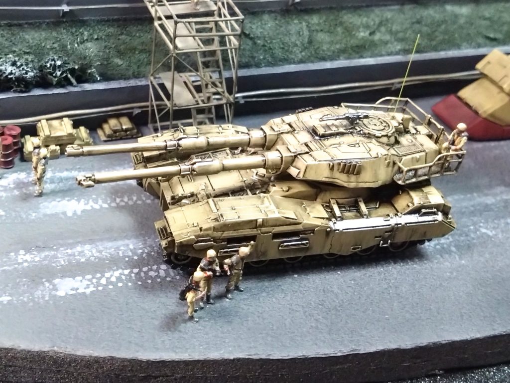 【61式戦車】61式も兵士と比較すると威圧感ありますね(> <)w