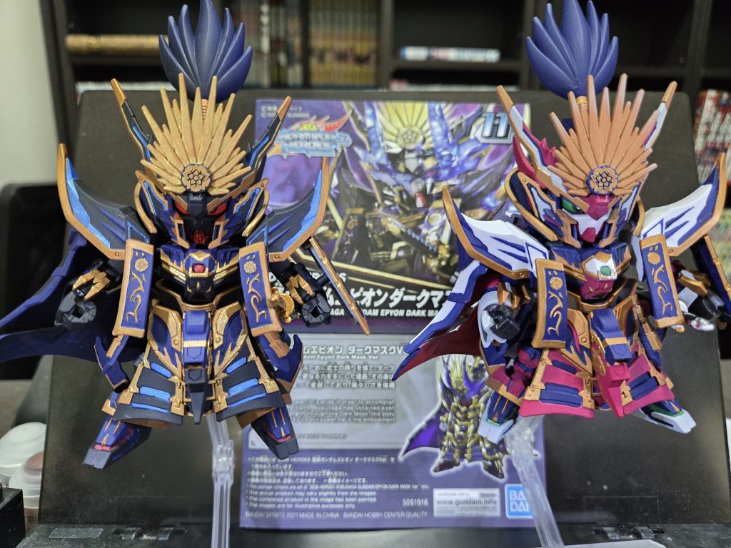 ２つ並べるとホントに特に形状が変わることなく、単純に色違いですね(gundam-kao3)けど僕は黒色が好きなのでこれはこれで良いですね♪