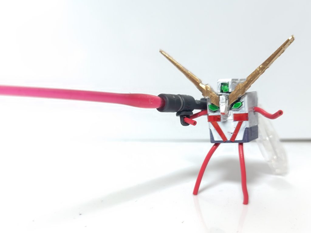 ハイパー・バズーカからビームが出ます