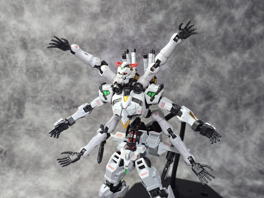 六腕を展開(´・ω・`)