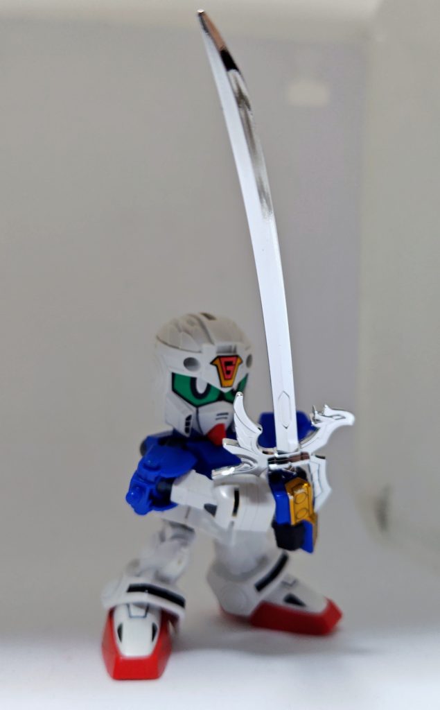 お陰で、両手持ちが可能•••••••なのですがら光鳳剣のナックルガード？が干渉してそんなに奥へは持てず（笑）