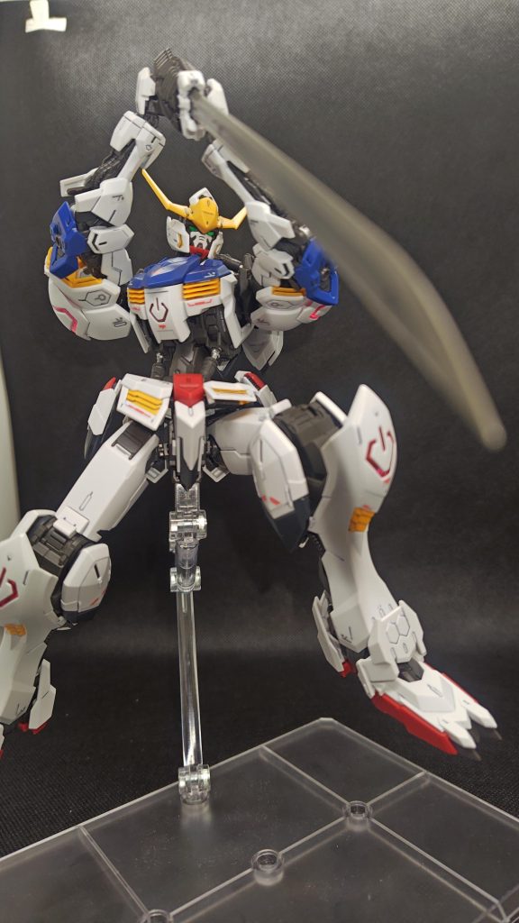 太刀。グシオンをヤッてクダル·カダルを真っ二つにしたところの再現のつもりです。