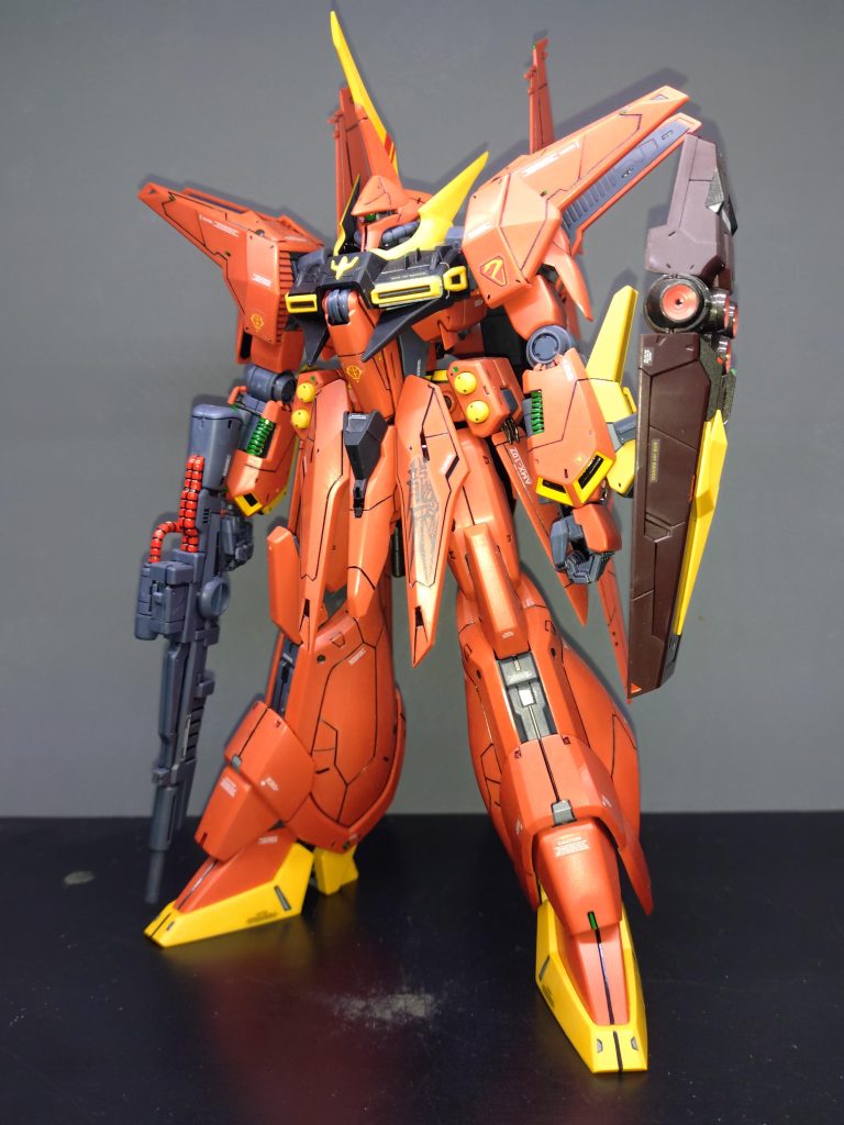 MG並みのディテールがあるので、やはりHGよりも情報量が多くて格好良いですね。