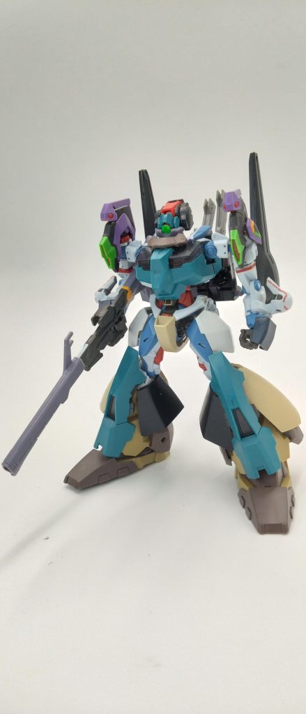 顔はジークアクス+リックディアス+３０ｍｍ　レヴェルノヴァ胸部と脚部　水星のルブリスソーン+リックディアス　30ＭＭレヴェルノヴァ腕部と肩はＲＧエヴァ初号機+ジークアクス関節2個使用してクレイバズーカ持ちやすくするため拡張バックパックはそのままディアスをつかいディアスのデザインを維持しつつそれにジークアクス世界ぽくそしてエヴァとジークアクスはデザイナーは同じ人なのでエヴァ要素もいれましたＷまさかジークアクスとジフレドで百式とディアスつくるとはＷＷ&nbsp;