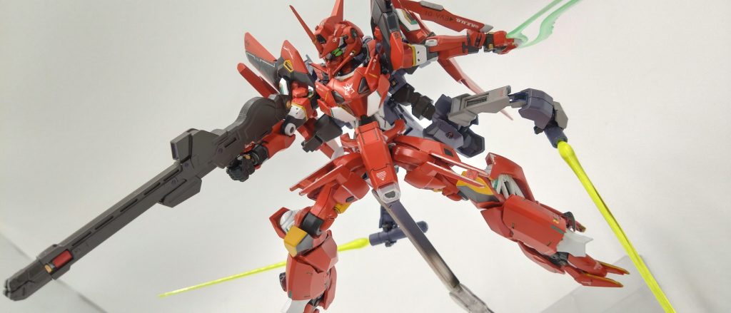 ちなみにASUKAには性格もっていて勝気で自意識過剰気味なところがありクワトロ以外乗ると座席から弾き飛ばされたりしてなぜかクワトロ大尉だけは素直にきくという・・・