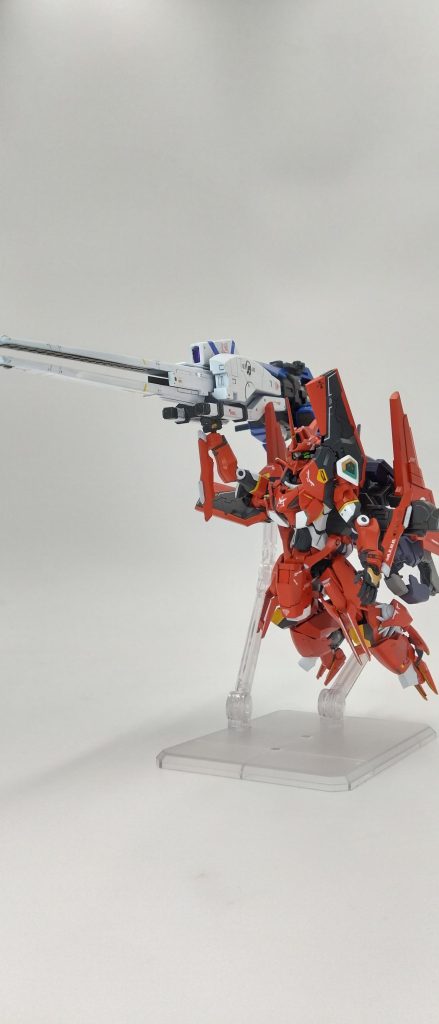 戦闘中にソドンⅡのカタパルト射出し下部にラックがついて運用できるライダーモードがあり長時間移動も可能だが無防備に飛ぶため僚機MAV機が援護して敵機から守らねばならいという難点もある