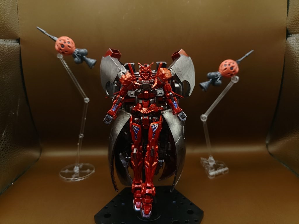 ◯汎用形態背部ユニットを集中させて、スッキリとした見た目になりました。