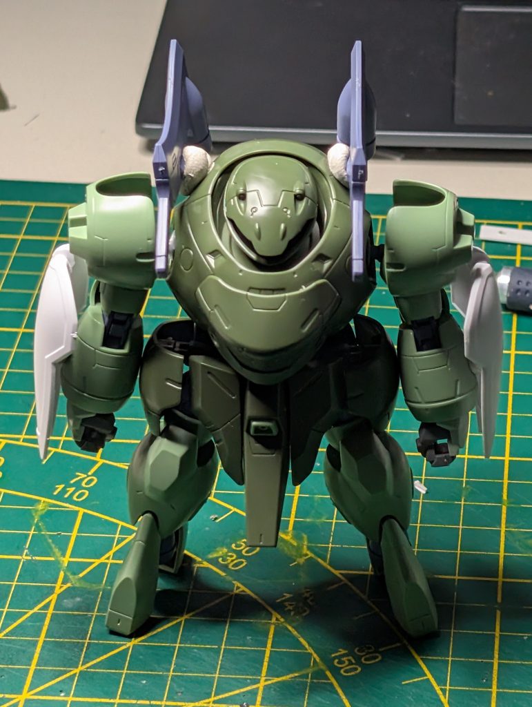 作品名：マン・ロディの追加アップデートです！<p>マン・ロディのおおまかなデザインが固まってきたので、近接武器はハンマーチョッパーの二刀流にしようかなと思っています。ビームサーベルも……まあ、アリですよね？（笑） シールド目的でモンキーロディを注文していたんですが、全然 […]</p>
