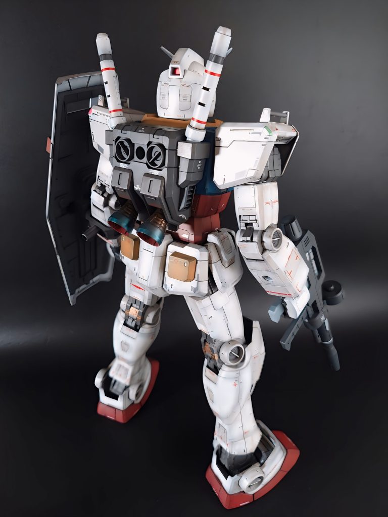 やや俯瞰気味のバックショット毎回思うのだけど写真撮るのって本当に難しいですよね…今回は白の部分も3色使って色分けしてるんだが…こうやって見ると辛うじて2色使ってるのしかわからん😖