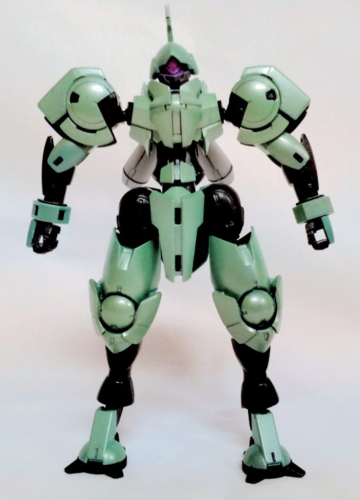 実物の色が、写真で上手く出ないんです実物はもっとパールなグリーンメタリックなブラックです