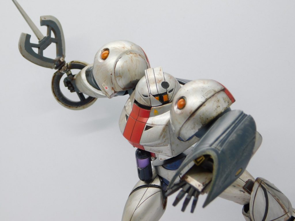 肉薄するシルバースモーッ❗️😼