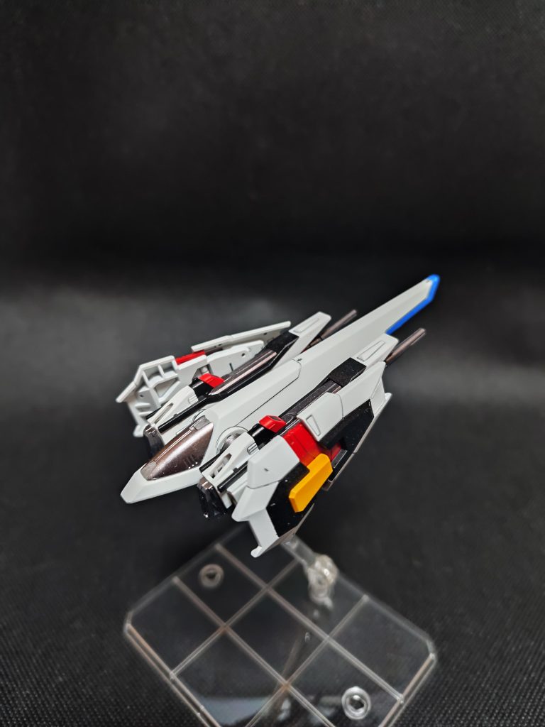 支援機(オルタナティブシルエット)は２機のドラグーンビームライフルを装備しており、デスティニーガンダム本体とドッキングすることでドラグーンとしてもライフルとしても使用が可能です。そして、ビーム兵器や機動力を数段上げることができます。