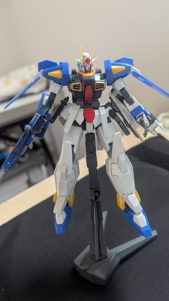 本体武装　GNビーム・ライフル（使い回し）GNビームサーベル【無銘】×2　一応出力はGNフィールドを貫通できない程度。取り回しはそこまで良くはないのでイメージストライクのアーマーシュナイダー的な運用GNハイパービームサーベル（左腕固定）出力が高く、GNフィールドを貫通はするものの、内部の機体を貫通するほどまでとは行かない。白兵戦の主武装※イメージはエピオンのビームソードマグナム用カートリッジ　スカート装着中は常に粒子が充填されるので…といいたいがこの形態ではGNコンデンサ的な役割のみを担うGNバインダーシールド×2慣性制御などに使う粒子の使用を抑えるために付けられた。（弐式の時点では試験武装）今回からは完全に採用され、効率を高めるために両腕に付けられた。バインダーだが、シールドになる。基本被弾しないのがコンセプトなので本当にやむを得ない時はこれで受ける。GNガントレット右腕部に接続されたもの。左腕とのバランスを考慮して当初はつけられたが、砲門として扱うことで別武装の足りない射角を補うことができるということでGNコンデンサが追加された。