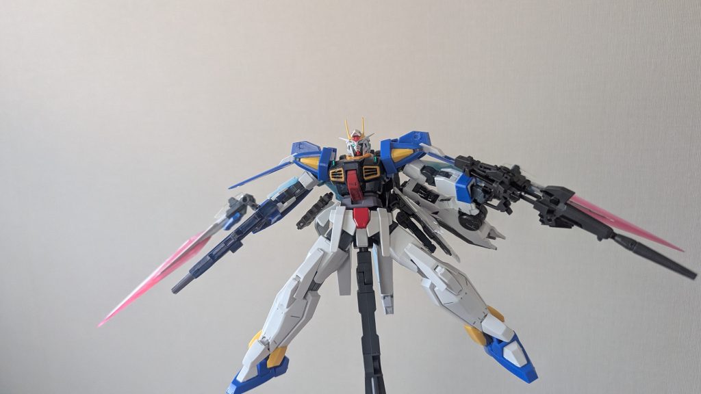 展開時は惑星間航行技術を応用した粒子放出を行うことでトランザム時と同等の速度を通常状態で出すことができる（粒子消費量はかなりある）ソード部分はバーストモード+トランザム後のインターバル時に使用するその場しのぎ用の武装になった。擬似太陽炉を搭載しても尚消費が激しいため、照射やローリングなどは不可である。