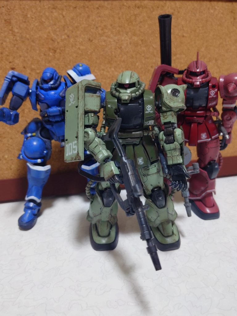 やっばザクが1番カッコよくて好きです！今年の投稿はこれで最後、たくさんのイイネありがとうございます