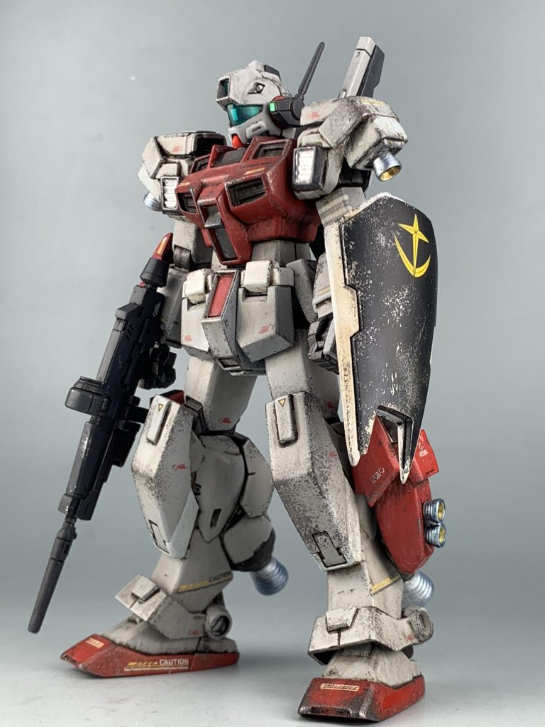 機能向上した高機動型を目指してパーツをチョイスし改造していきました。いろんなパーツを使っています。