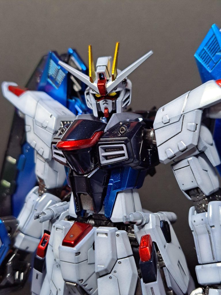 本体ホワイト　プレミアガラスパール本体ブラック　プリズムブルーブラックブルー　シルバーの上にクリアブルーレッド　シルバーの上にクリアオレンジ＋クリアレッド関節等　スターブライトアイアン&nbsp;&nbsp;