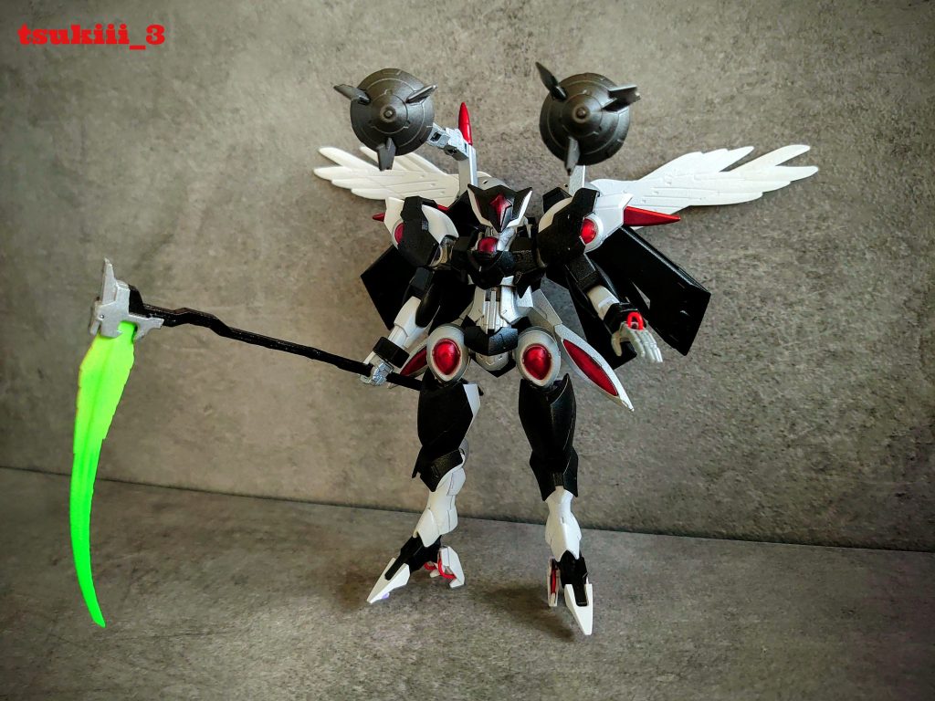 イエローに蛍光グリーンの発色塗装。