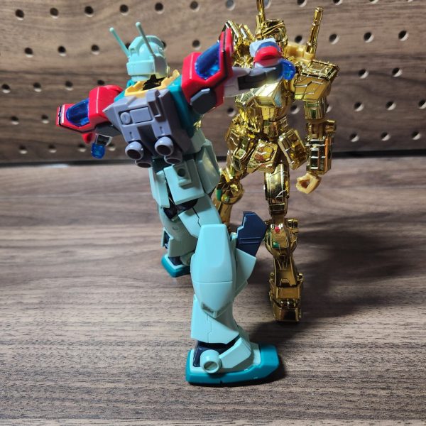 ガンダム対ジム