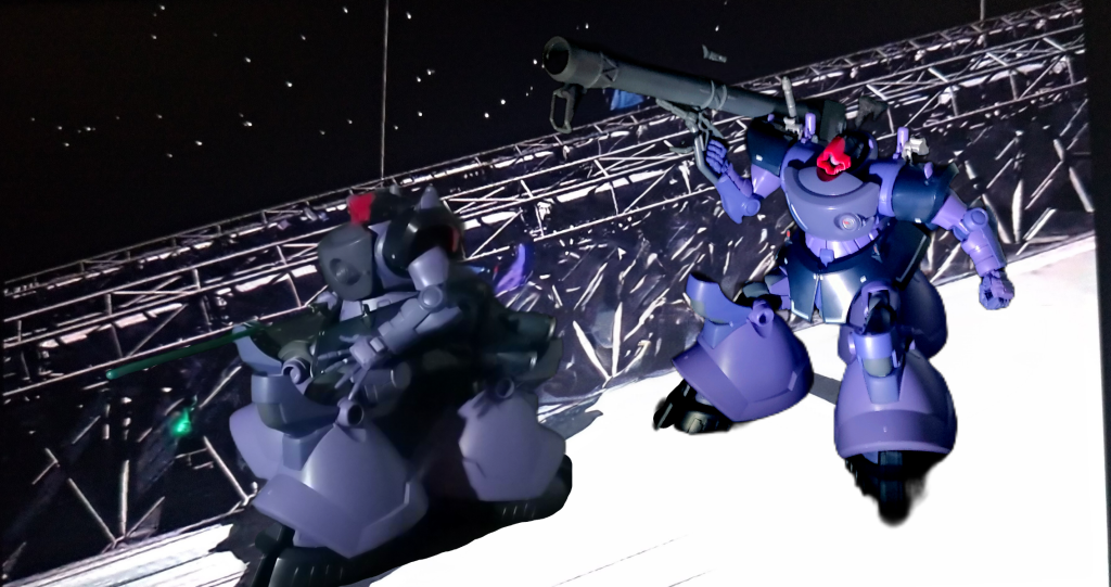 折角なので劇中のジェットストリーム・アタックを編集して再現みました。ジェットストリーム・アタック其の一。