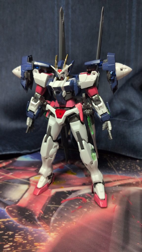 製作工程ですが、これが初期型です。最初のイメージはセブンソード/Gでした。もちろんこの形態も制作中なのでまた出したいと思います。今回は以上です。それではまた！