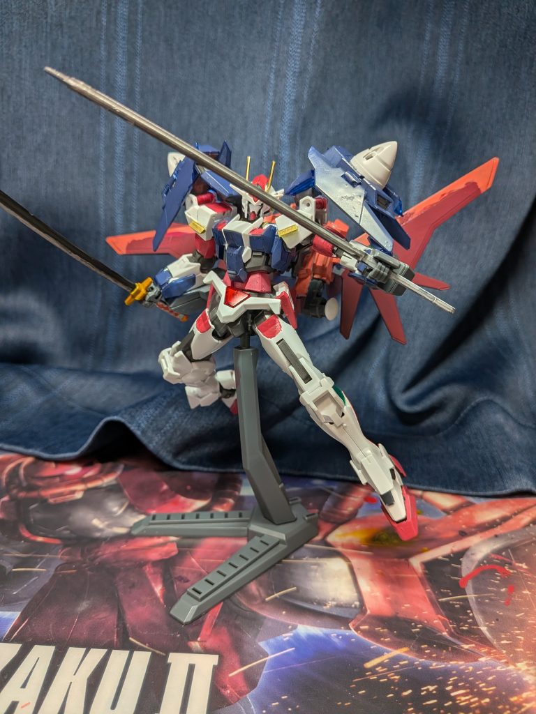 GN刀は刃が鋭く、一撃が強い分折れやすい。GN太刀は比較的鋭くない分折れにくいがライトは好まずあまり使われない。