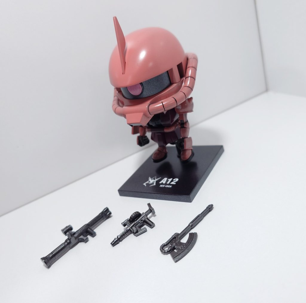 台座と武器も塗装しています。