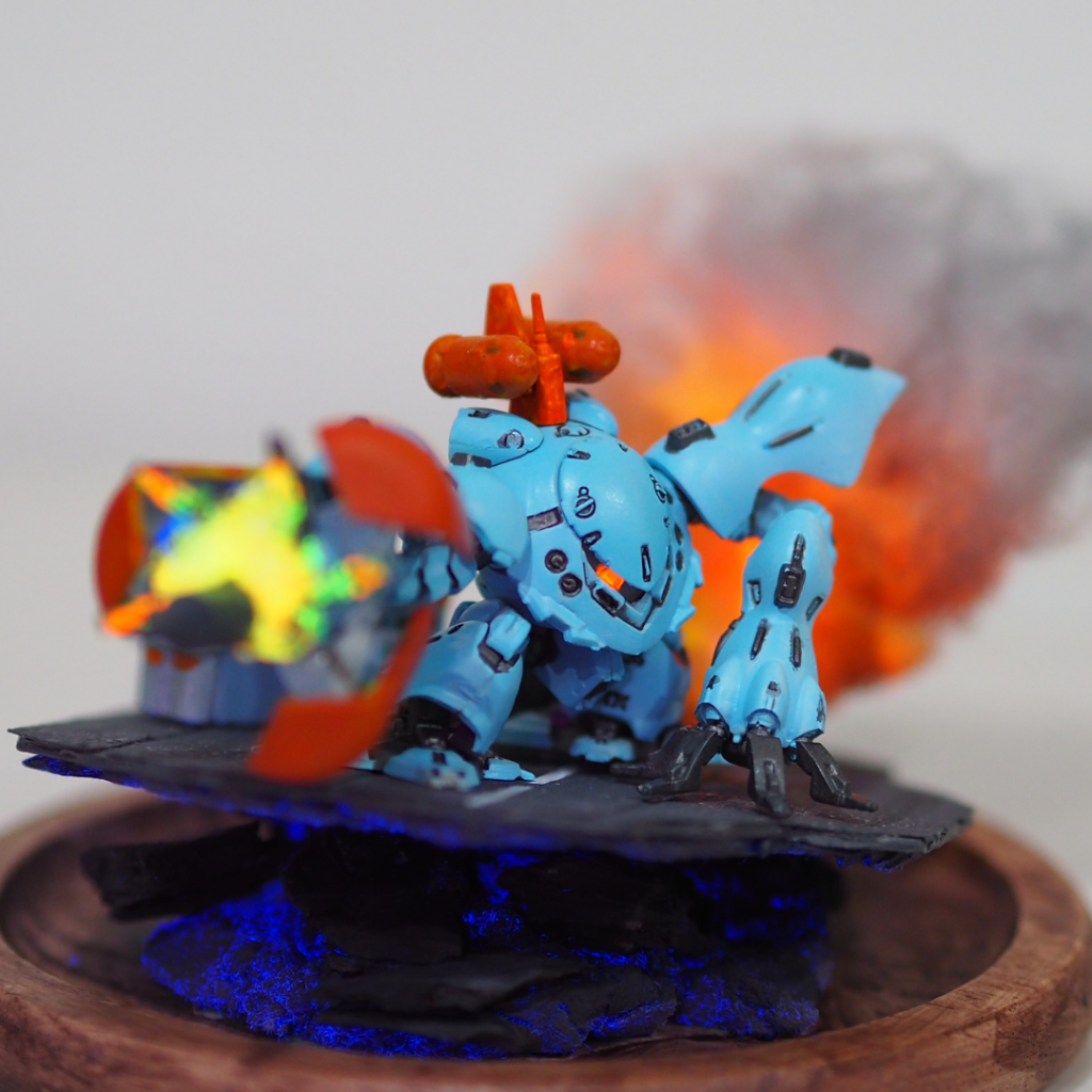 ズゴッグEと共にサイクロプス隊は北極基地に海上から侵入し強襲