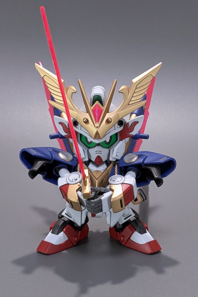 差し替えパーツを製作しコミックワールドのワンシーンのように刀を両手持ち出来るようにしてます。